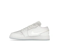 Фото № 3 с приближением к товару «‎Jordan 1 Low SE»