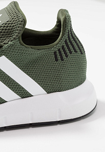 Фото № 3 с приближением к товару «‎Adidas Swift »