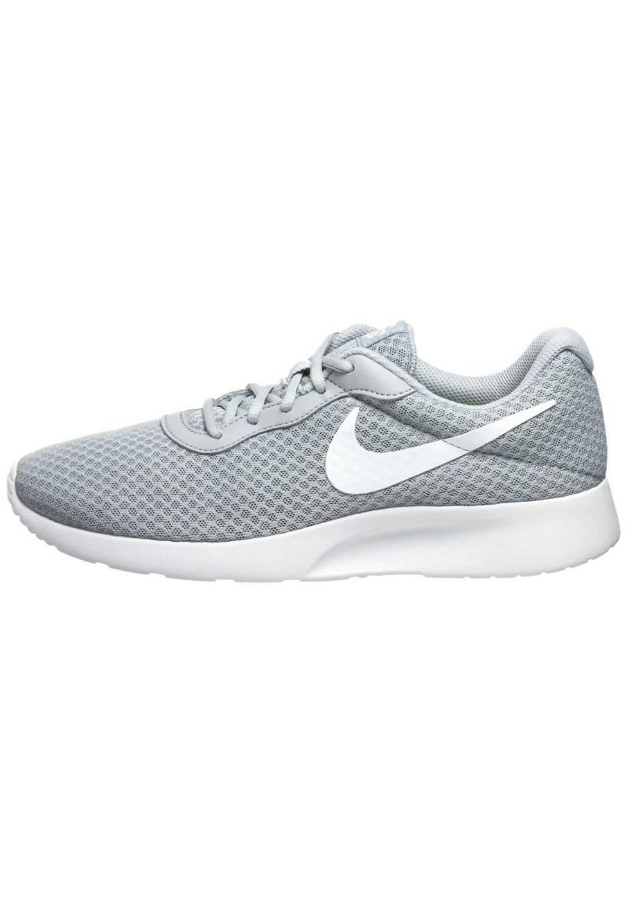 Фото № 1 с приближением к товару «‎Кроссовки Nike SPN1242A2EL-C11»
