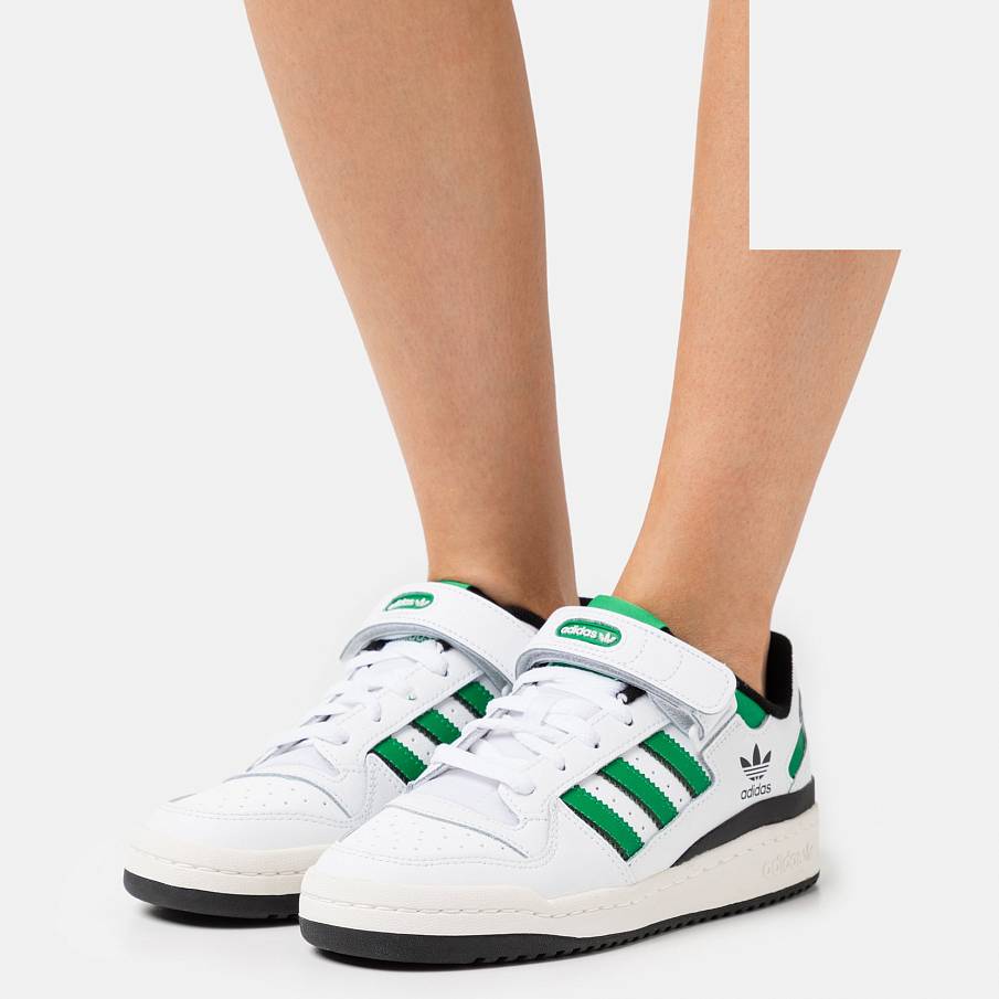 Фото № 2 с приближением к товару «‎Adidas Forum »