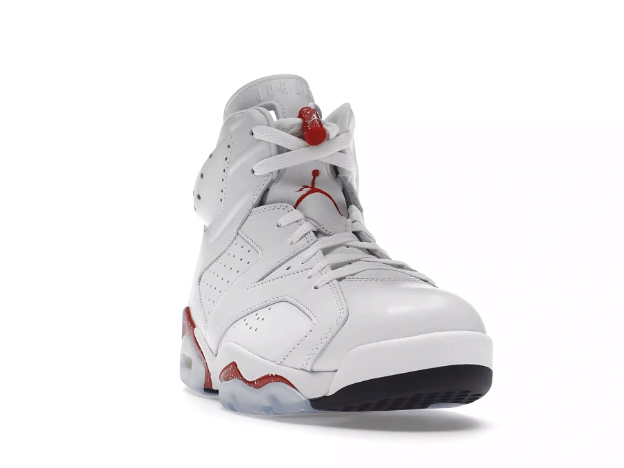 Фото № 2 с приближением к товару «‎Jordan 6 Retro Red Oreo»