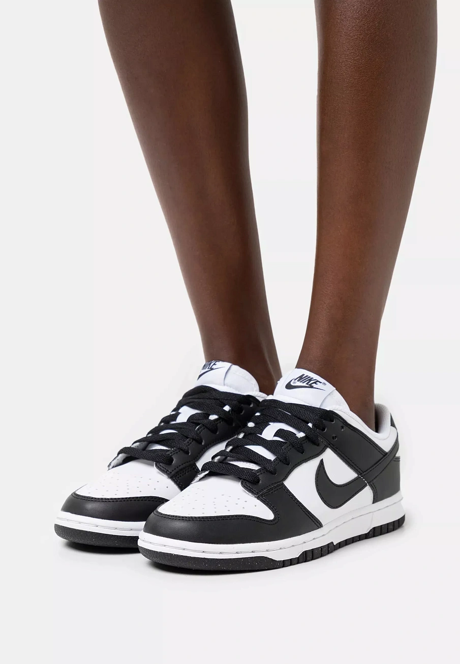 Фото № 2 с приближением к товару «‎DUNK LOW NEXT NATURE»