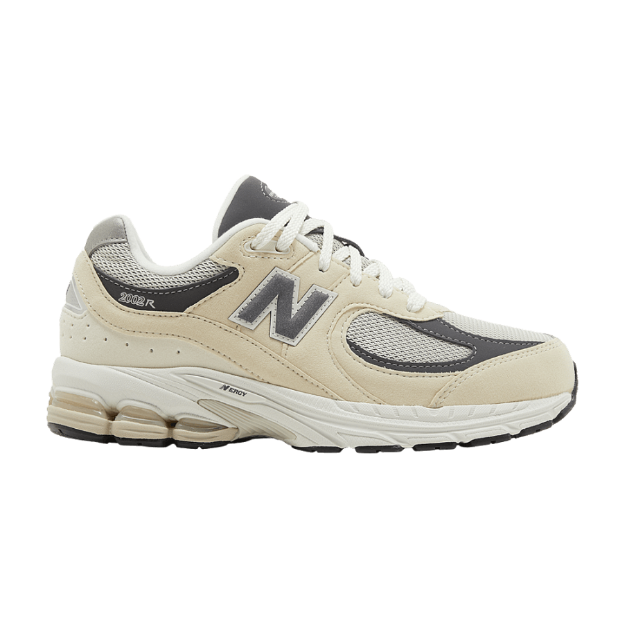 Фото № 1 с приближением к товару «‎New Balance 2002R Big Kid Wide Sandstone Magnet»