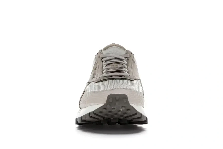 Фото № 2 с приближением к товару «‎Reebok Classic Leather Legacy»