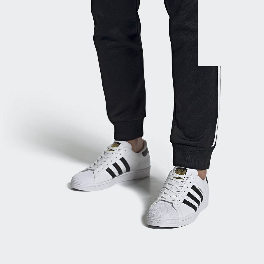Фото № 1 с приближением к товару «‎Adidas Superstar Vegan »