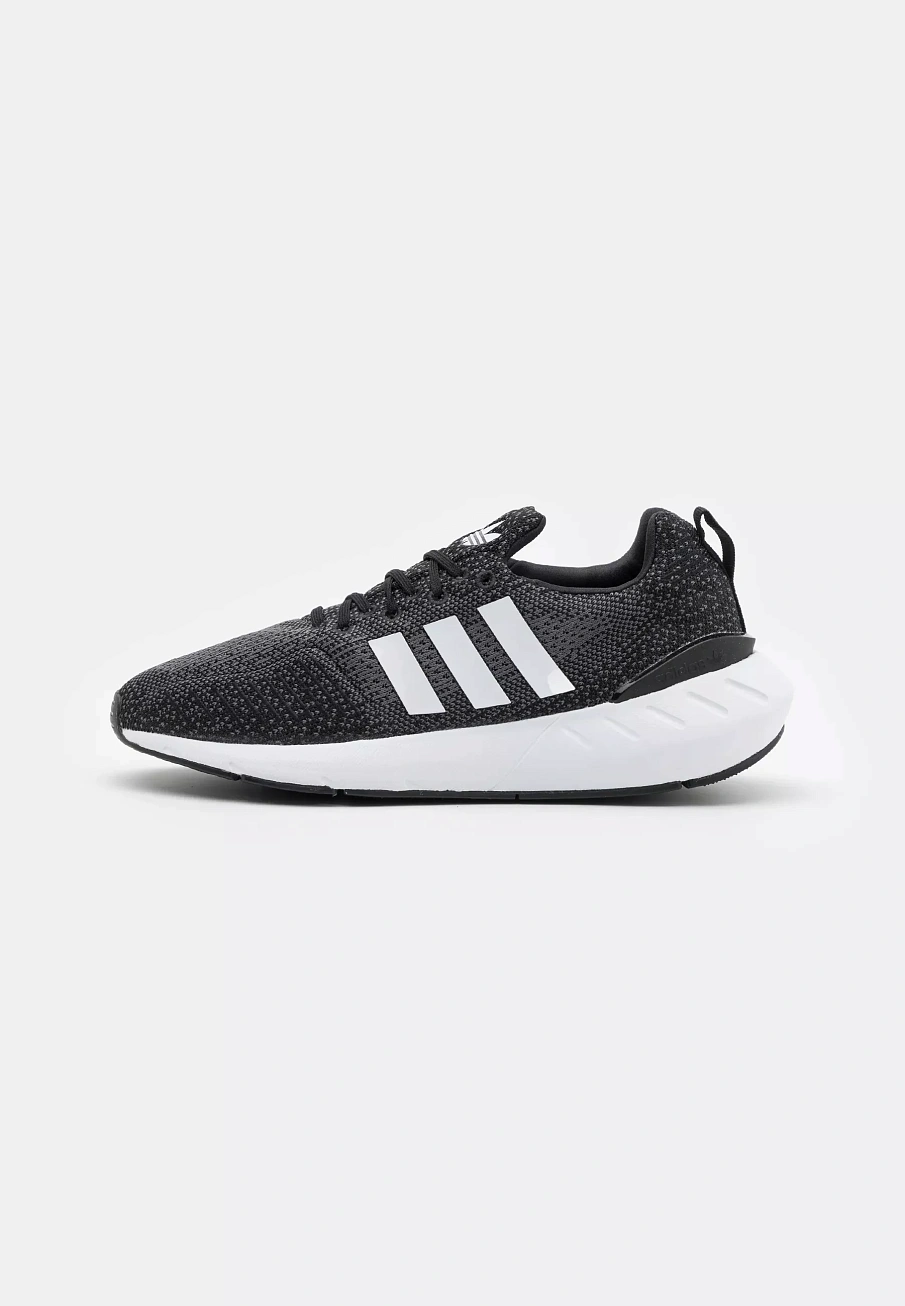 Фото № 1 с приближением к товару «‎SWIFT RUN 22 UNISEX»