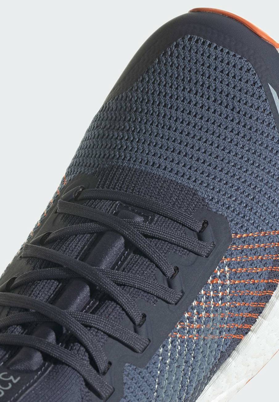 Фото № 4 с приближением к товару «‎Adidas Terrex»
