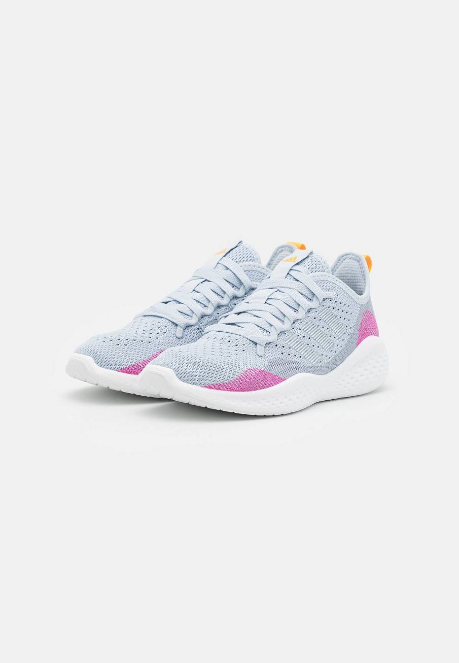 Фото № 2 с приближением к товару «‎Adidas 2.0 »