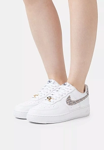 Фото № 1 с приближением к товару «‎WOMENS AIR FORCE 1 LX 2»