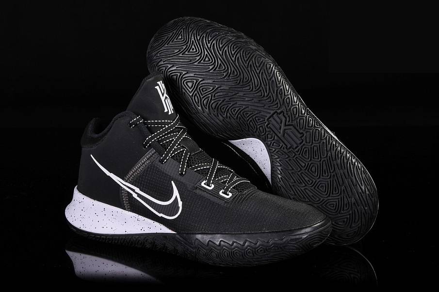 Фото № 4 с приближением к товару «‎Nike Kyrie Flytrap 4 Oreo»