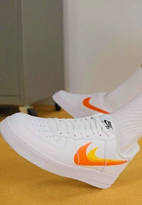 Фото № 1 с приближением к товару «‎AIR FORCE 1 07 UNISEX»