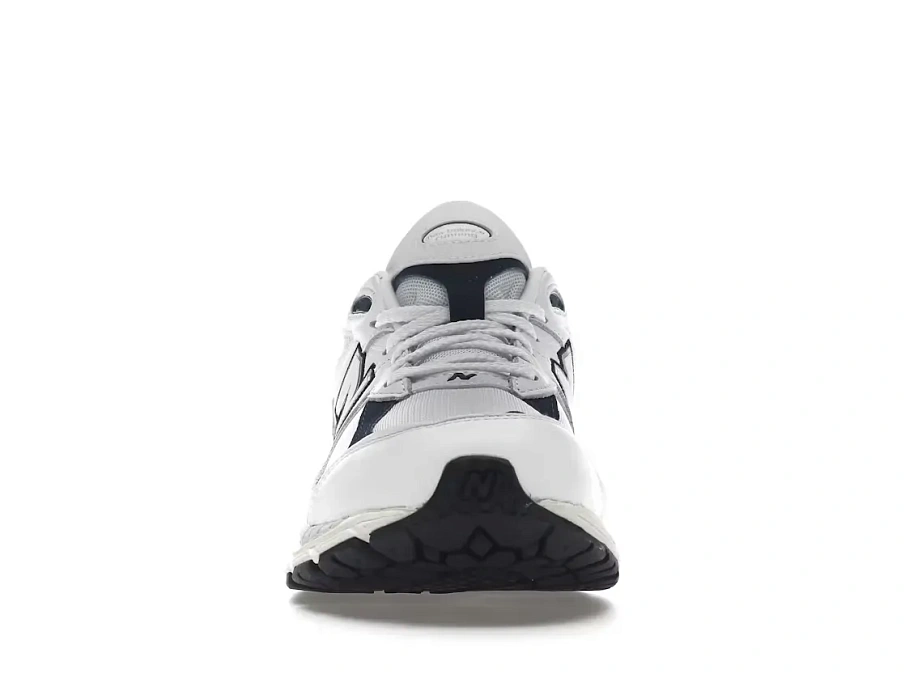 Фото № 2 с приближением к товару «‎New Balance 2002R»