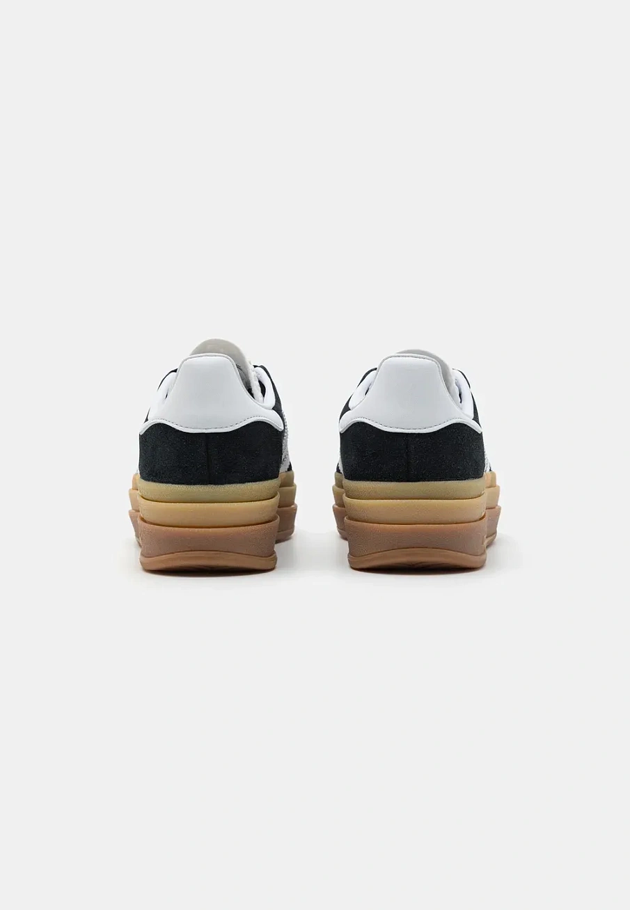 Фото № 3 с приближением к товару «‎Кроссовки Adidas spad111a25a-q12-n»
