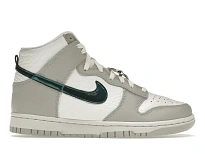 Фото № 1 с приближением к товару «‎Nike Dunk High FLS »