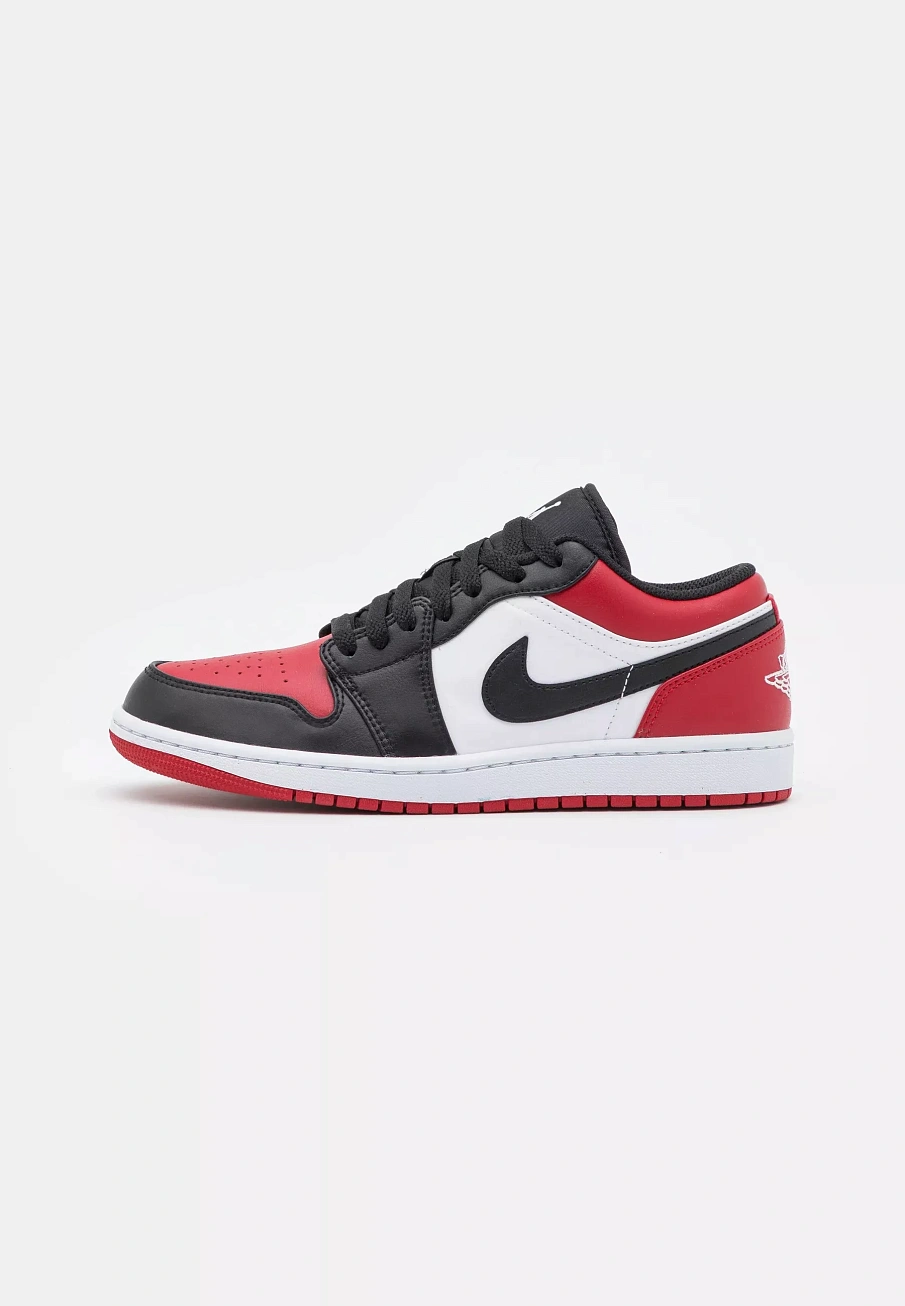 Фото № 1 с приближением к товару «‎AIR JORDAN 1»