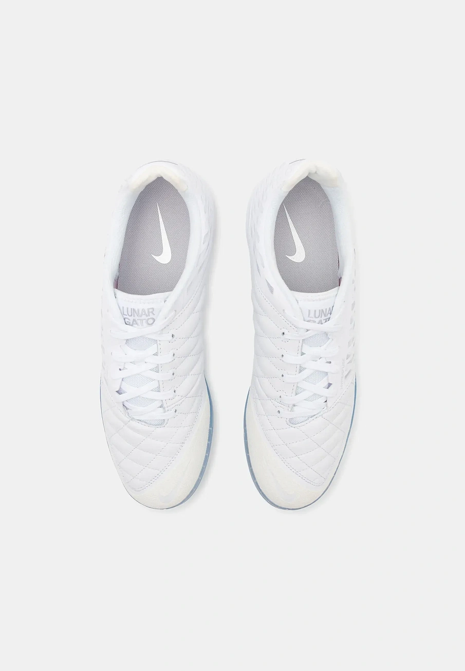 Фото № 4 с приближением к товару «‎LUNARGATO II»