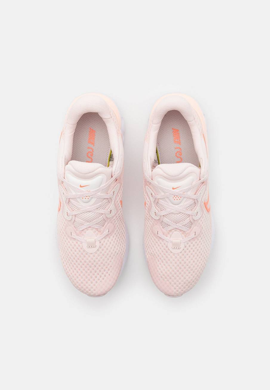 Фото № 4 с приближением к товару «‎Nike Renew 2»