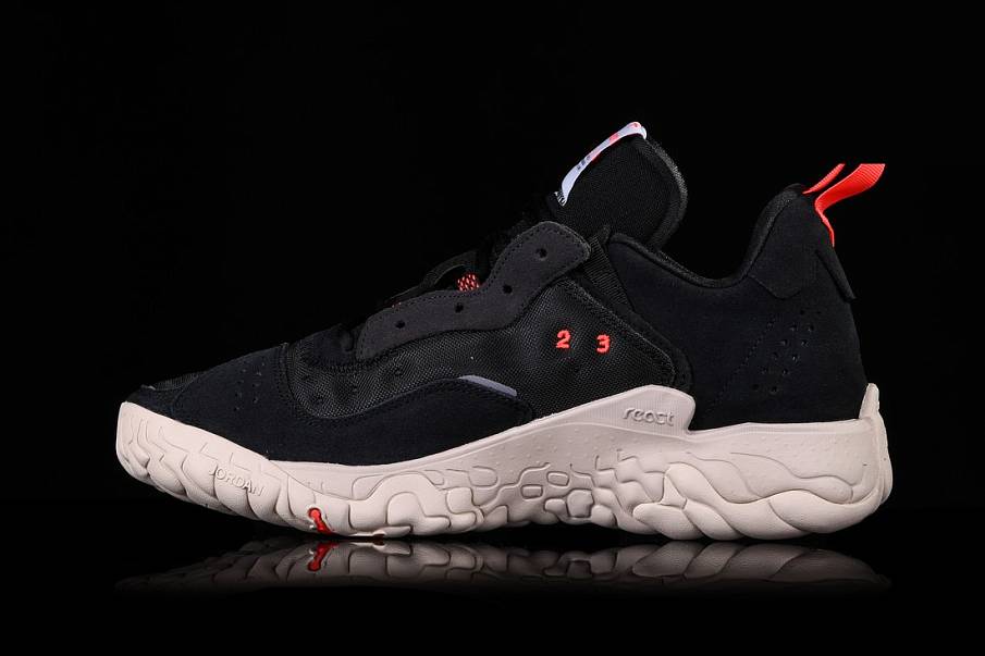 Фото № 1 с приближением к товару «‎Nike Air Jordan Delta 2 »