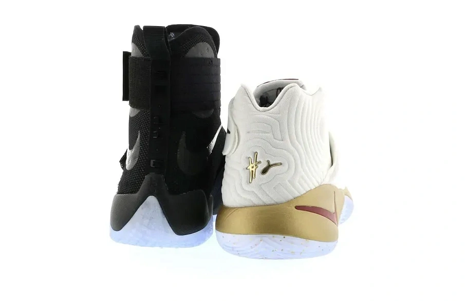 Фото № 4 с приближением к товару «‎Nike Basketball LeBron Kyrie Four Wins Game 3 Homecoming Championship Pack»