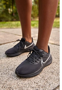 Фото № 3 с приближением к товару «‎AIR ZOOM PEGASUS 39»