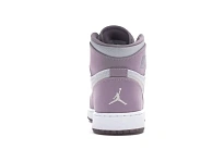 Фото № 4 с приближением к товару «‎Jordan 1 Retro Heiress Plum Fog »