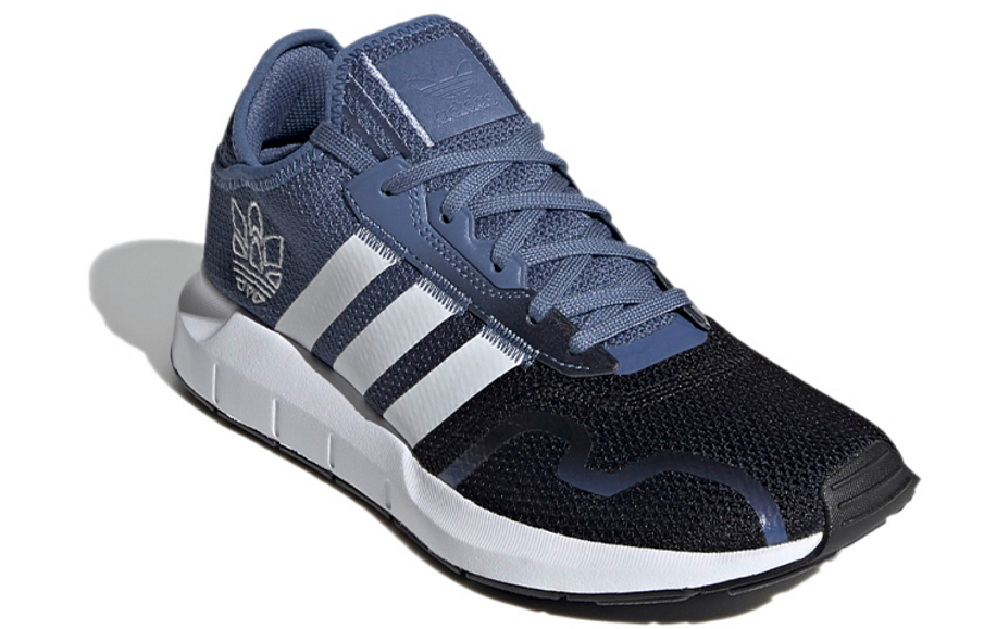 Фото № 3 с приближением к товару «‎adidas originals Swift Run X 'Blue Ombre'»