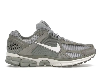 Nike Zoom Vomero 5 - 1