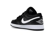Фото № 6 с приближением к товару «‎Jordan 1 Low Black White »