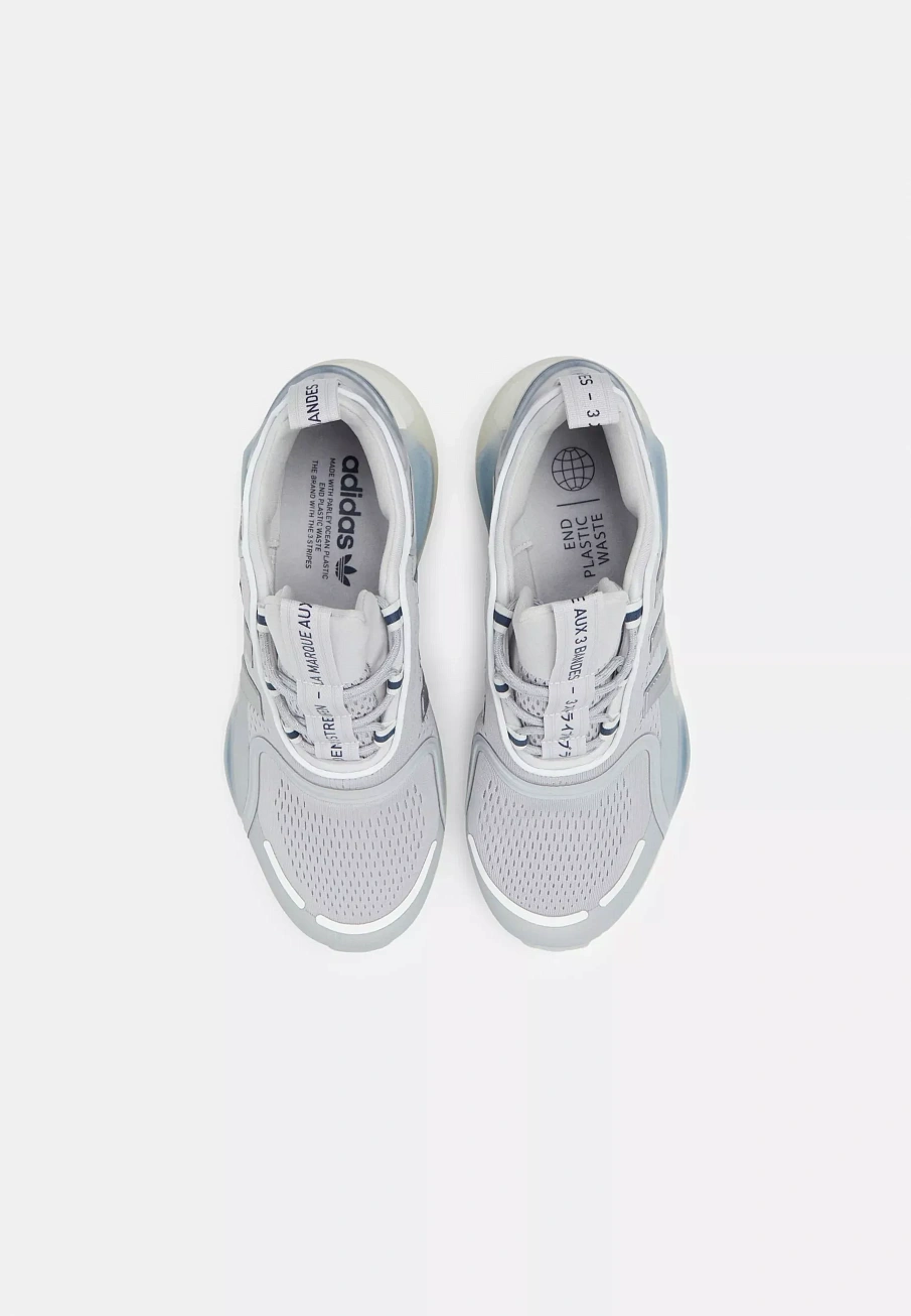Фото № 3 с приближением к товару «‎NMD V3 UNISEX»