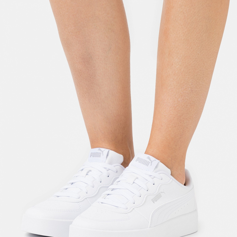 Фото № 2 с приближением к товару «‎Puma Skye Clean »