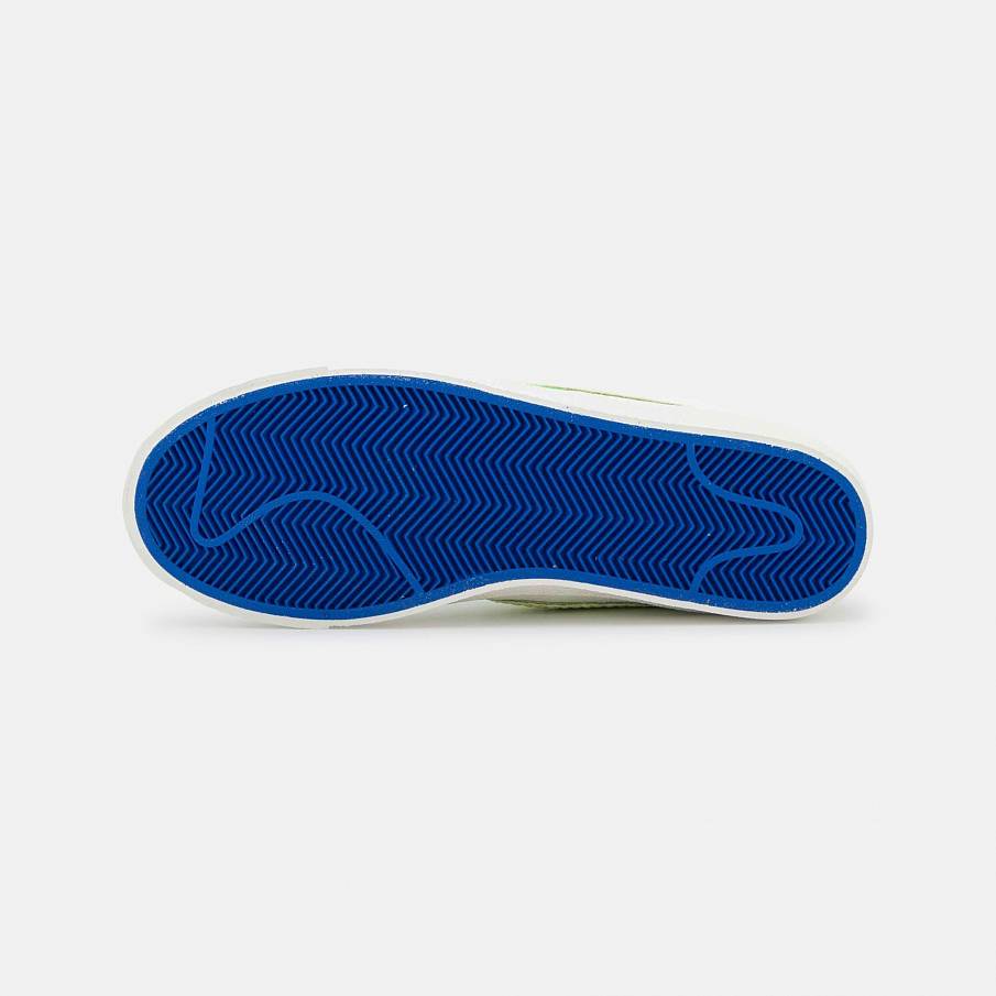 Фото № 5 с приближением к товару «‎Nike Blazer 77 »