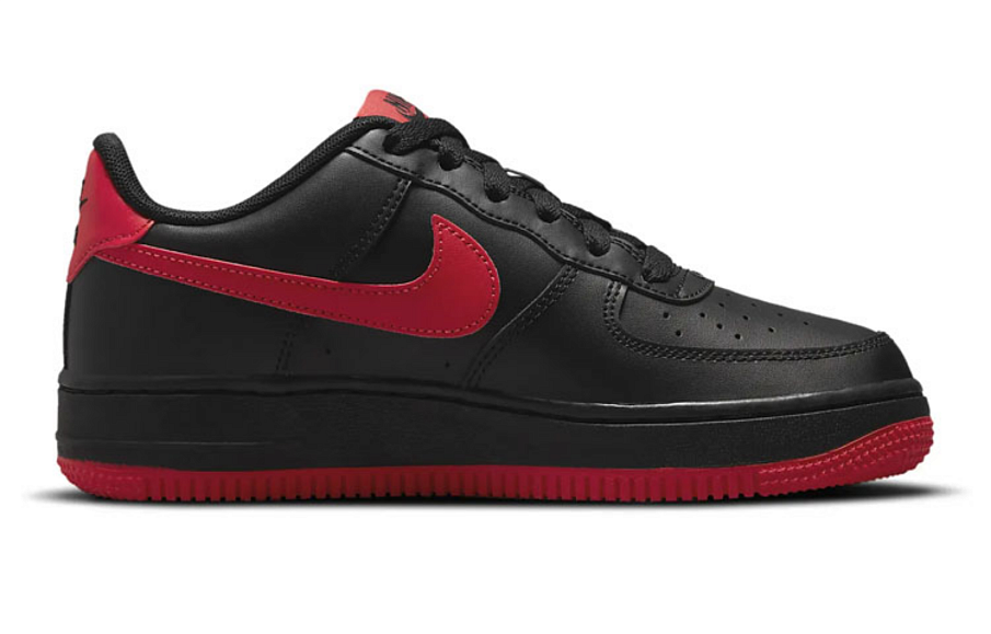 Фото № 2 с приближением к товару «‎Nike Air Force 1 (GS) BlackRed»