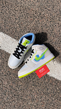 Фото № 4 с приближением к товару «‎Air Jordan 1 Mid "Warped Swoosh"»