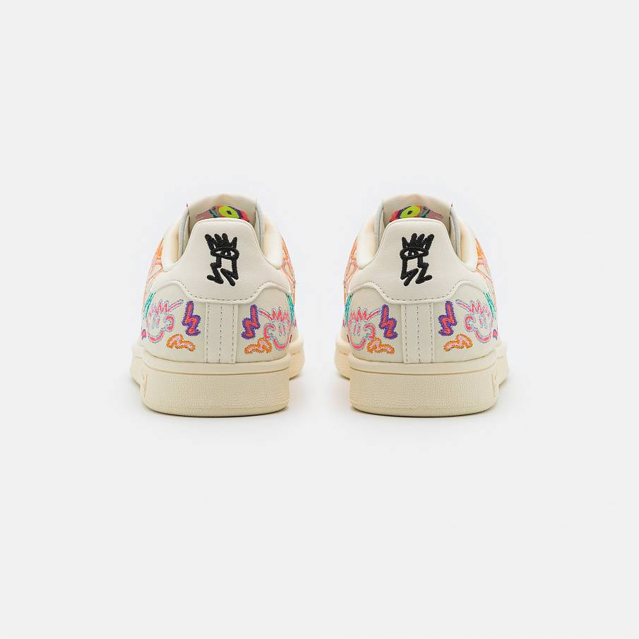 Фото № 3 с приближением к товару «‎Adidas Stan Smith Pride »