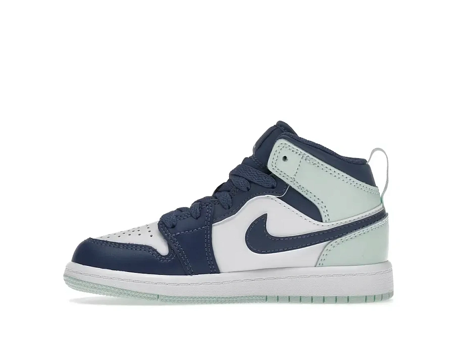 Фото № 3 с приближением к товару «‎Jordan 1 Mid»