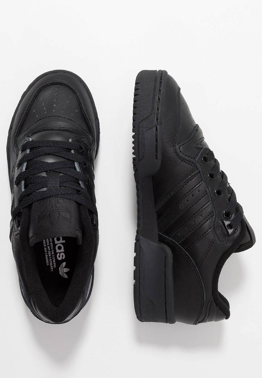 Фото № 2 с приближением к товару «‎Adidas Rivalry »