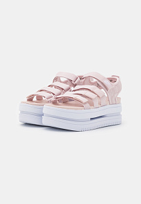 Фото № 3 с приближением к товару «‎Nike Icon Classic»