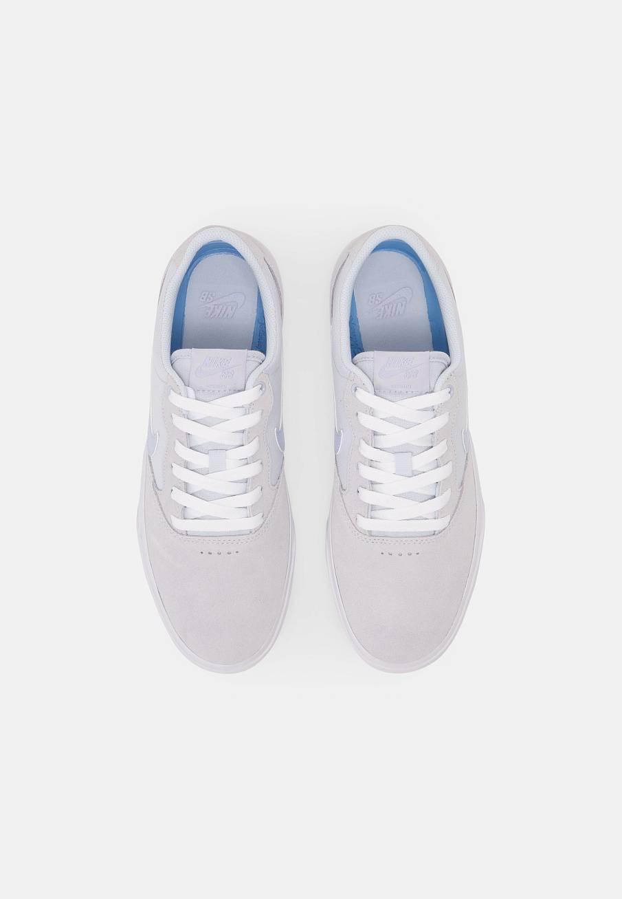Фото № 4 с приближением к товару «‎Nike Chron »