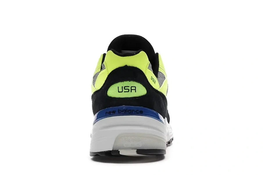 Фото № 4 с приближением к товару «‎New Balance 992»