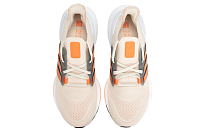 Фото № 3 с приближением к товару «‎ adidas Ultraboost 22 Running shoes»