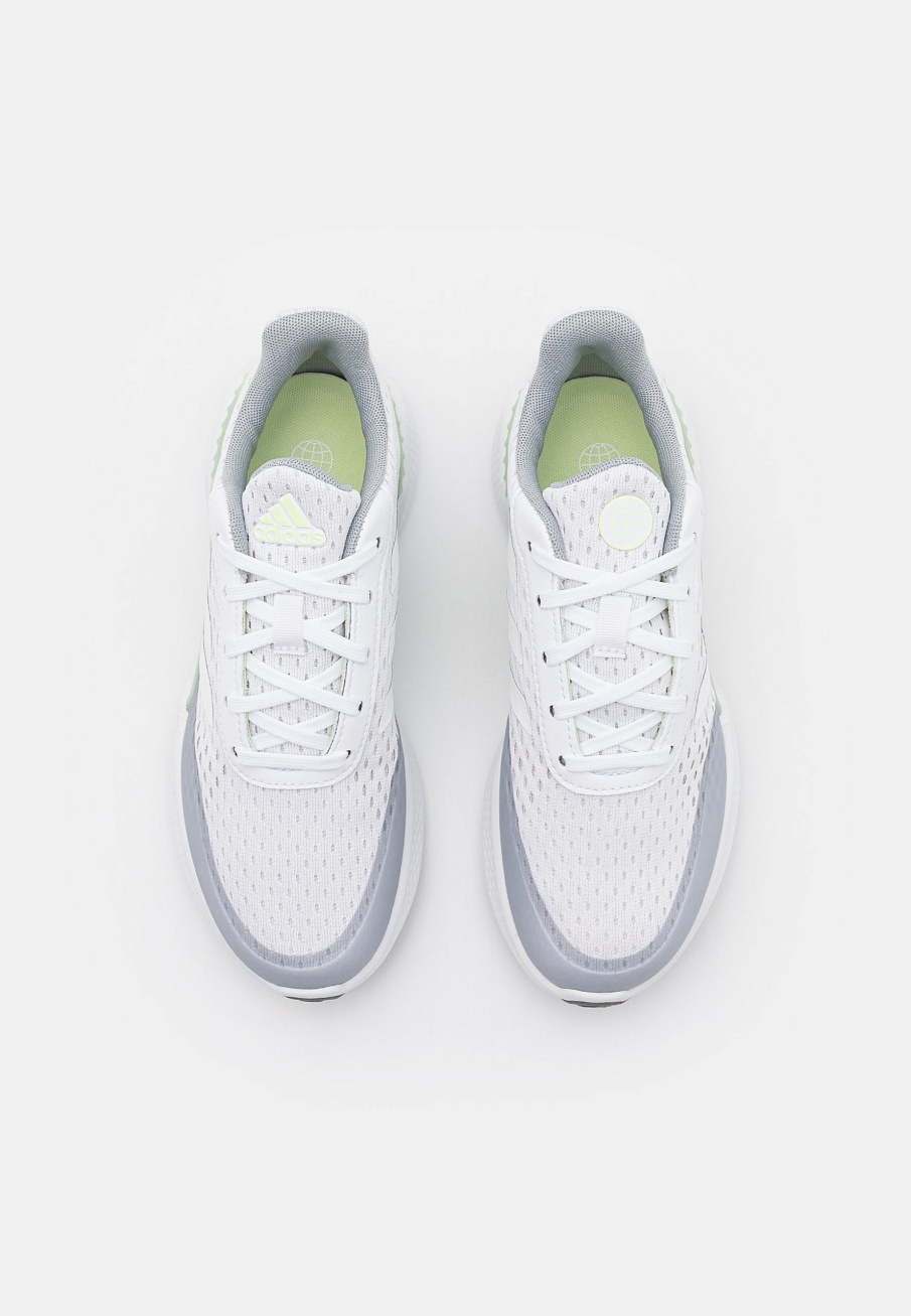 Фото № 4 с приближением к товару «‎Adidas Summervent»