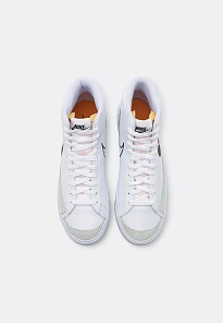 Фото № 4 с приближением к товару «‎BLAZER MID 77 UNISEX»