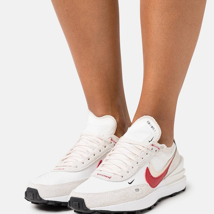 Фото № 2 с приближением к товару «‎Nike Waffle One »