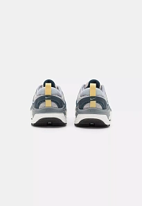 Фото № 3 с приближением к товару «‎AIR MAX BLISS»