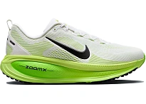 Фото № 1 с приближением к товару «‎Nike Vomero 18»