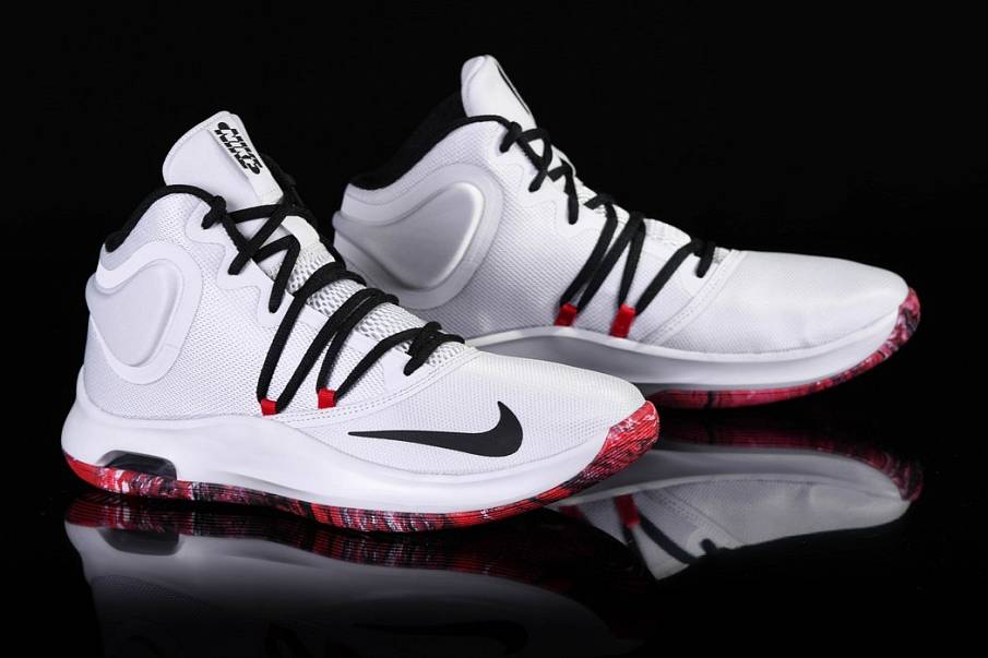 Фото № 1 с приближением к товару «‎Nike Air Versitile IV Lava »