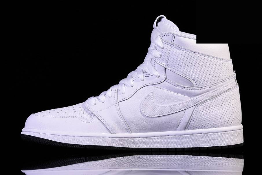 Фото № 4 с приближением к товару «‎Nike Air Jordan 1 Retro OG Perforated Pack »