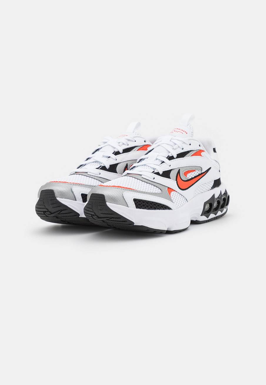 Фото № 2 с приближением к товару «‎Nike Zoom Air Fire »