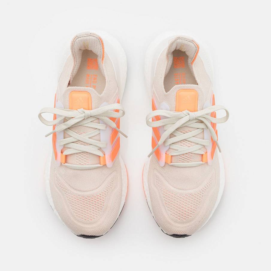 Фото № 4 с приближением к товару «‎Adidas Ultraboost 22 Neutral Shoes»
