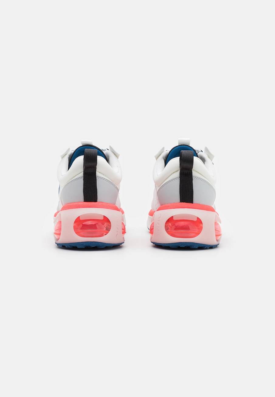 Фото № 2 с приближением к товару «‎Nike Air Max 2021 »